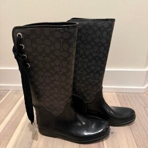 Coach black rain boots with silver hardware. Size US 11 #rainyday #boots